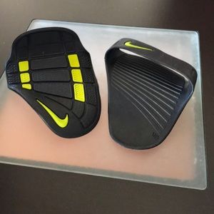 Weightlifting gym grips